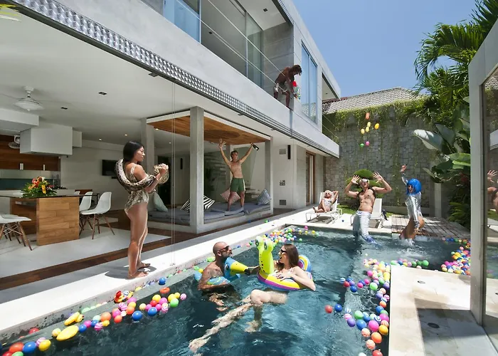 4BR Villa Minggu - Minggu Villas Seminyak